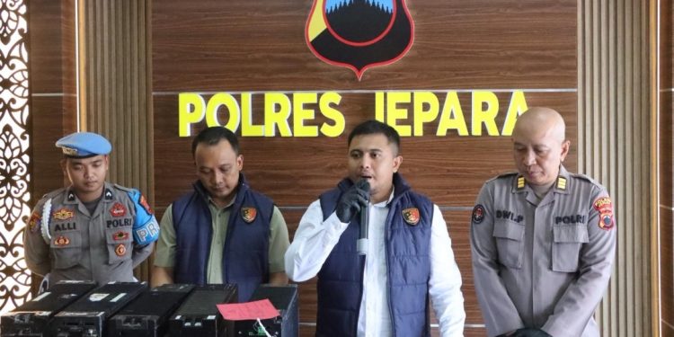 Satreskrim Bongkar Sindikat Pencurian Baterai Tower XL, 3 Tersangka Ditangkap