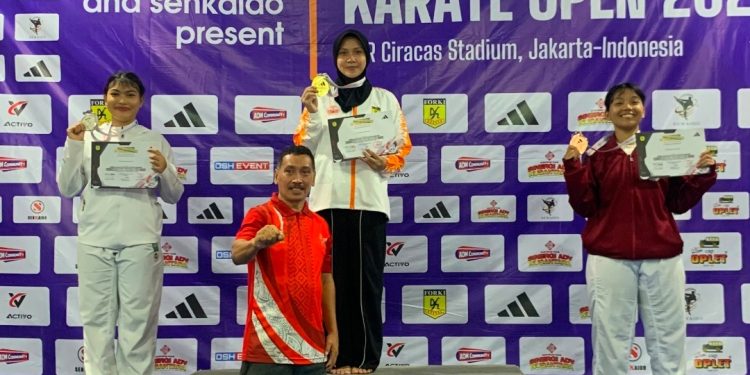 Polwan Baharkam Polri Borong Dua Emas di Karate Open Internasional 2026