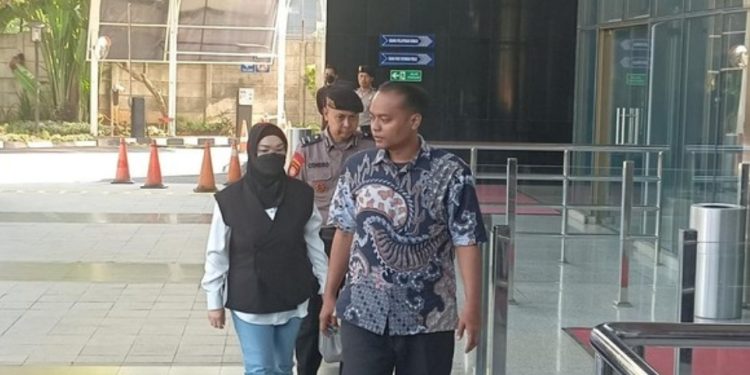 KPK OTT Bupati Sukoharjo, Dugaan Pemerasan Perangkat Daerah