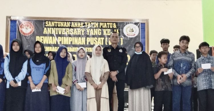 Anniversary ke-4, LSM Laskar Joyo Kusumo Santuni Anak Yatim dan Gelar Orkes Dangdut